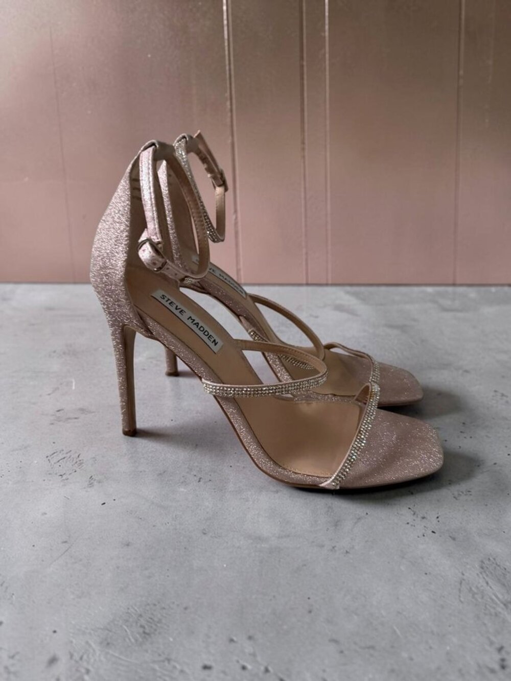 STEVE MADDEN Rose Gold Pink Glitter Heels Size 10